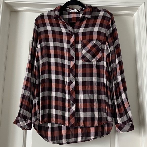 beachlunchlounge Tops - Multicolor Plaid Button Down Shirt